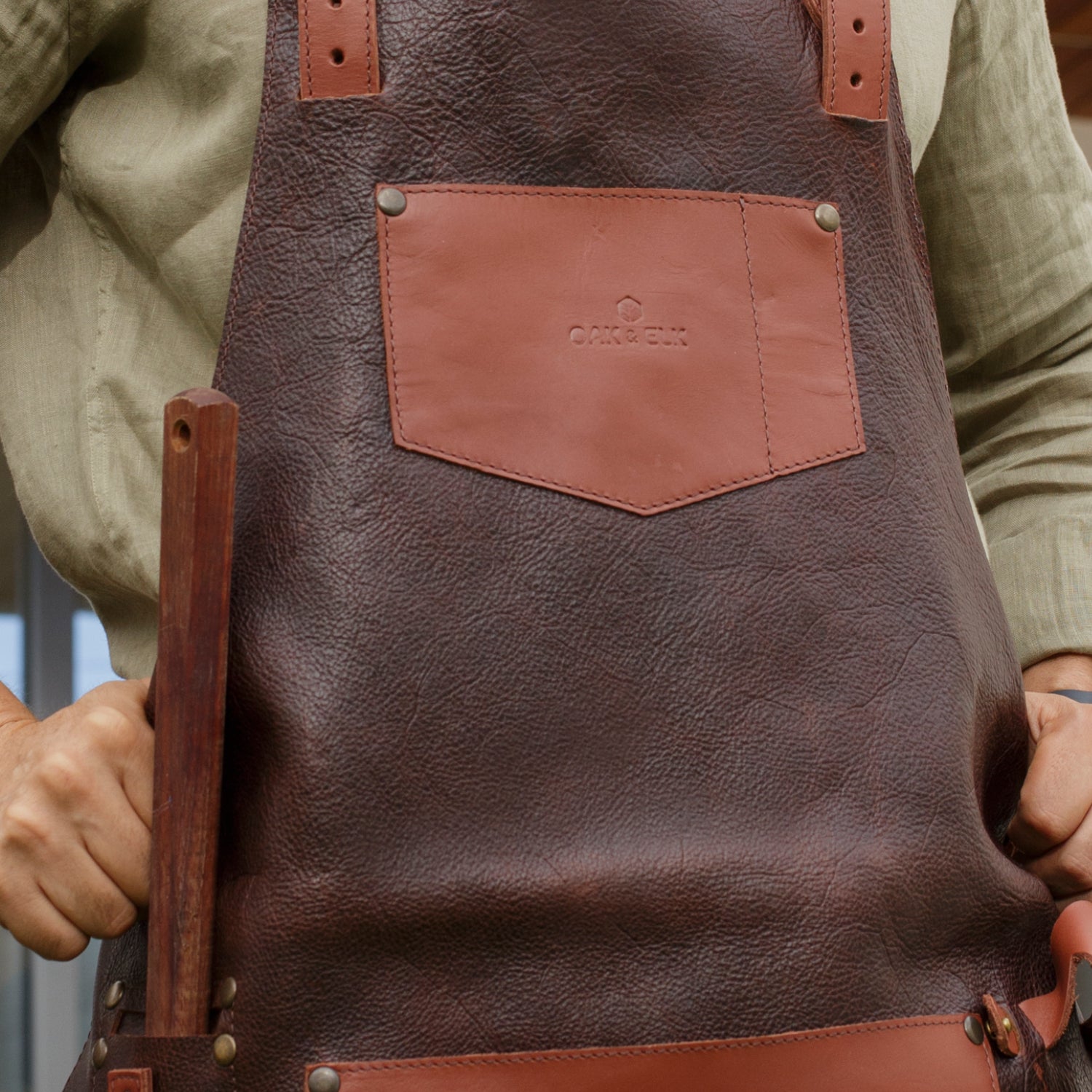 9 Tips for Maintaining Your Leather Aprons in Top Condition