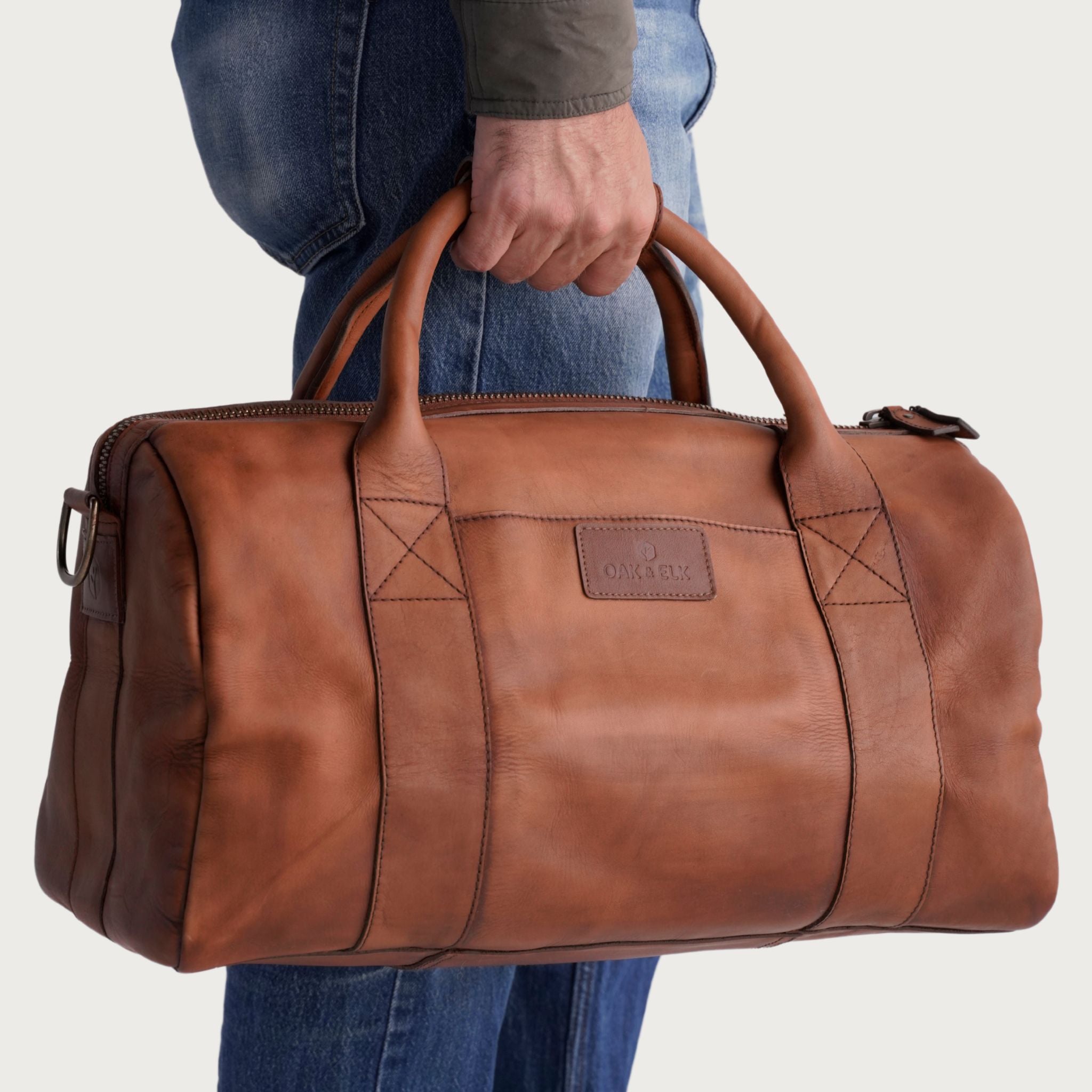 Brown leather duffel bag – Dakota Medium by OAK & ELK, handcrafted, durable, stylish ideal for short trips or weekend travel