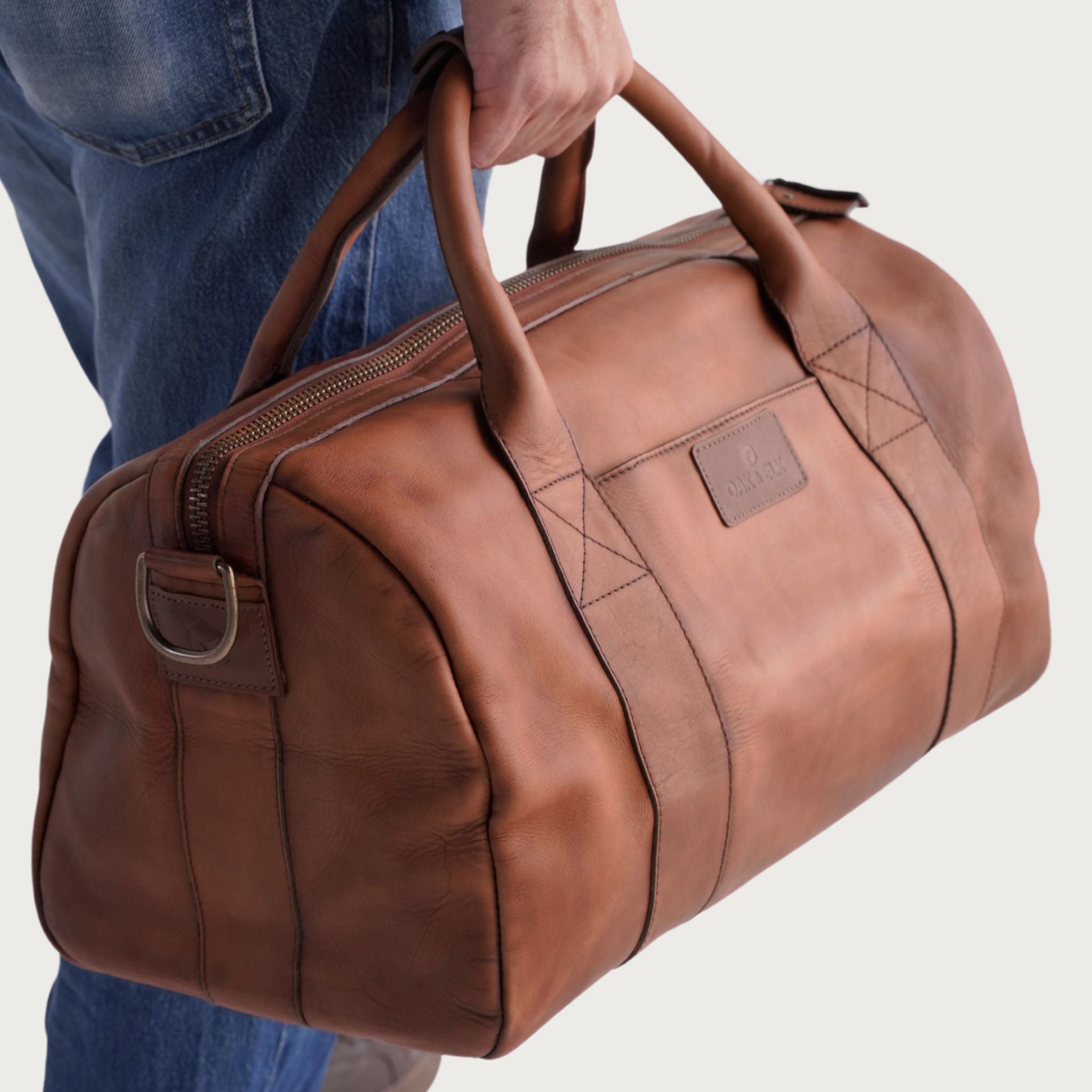 Brown leather duffel bag – Dakota Medium by OAK & ELK, handcrafted, durable, stylish ideal for short trips or weekend travel
