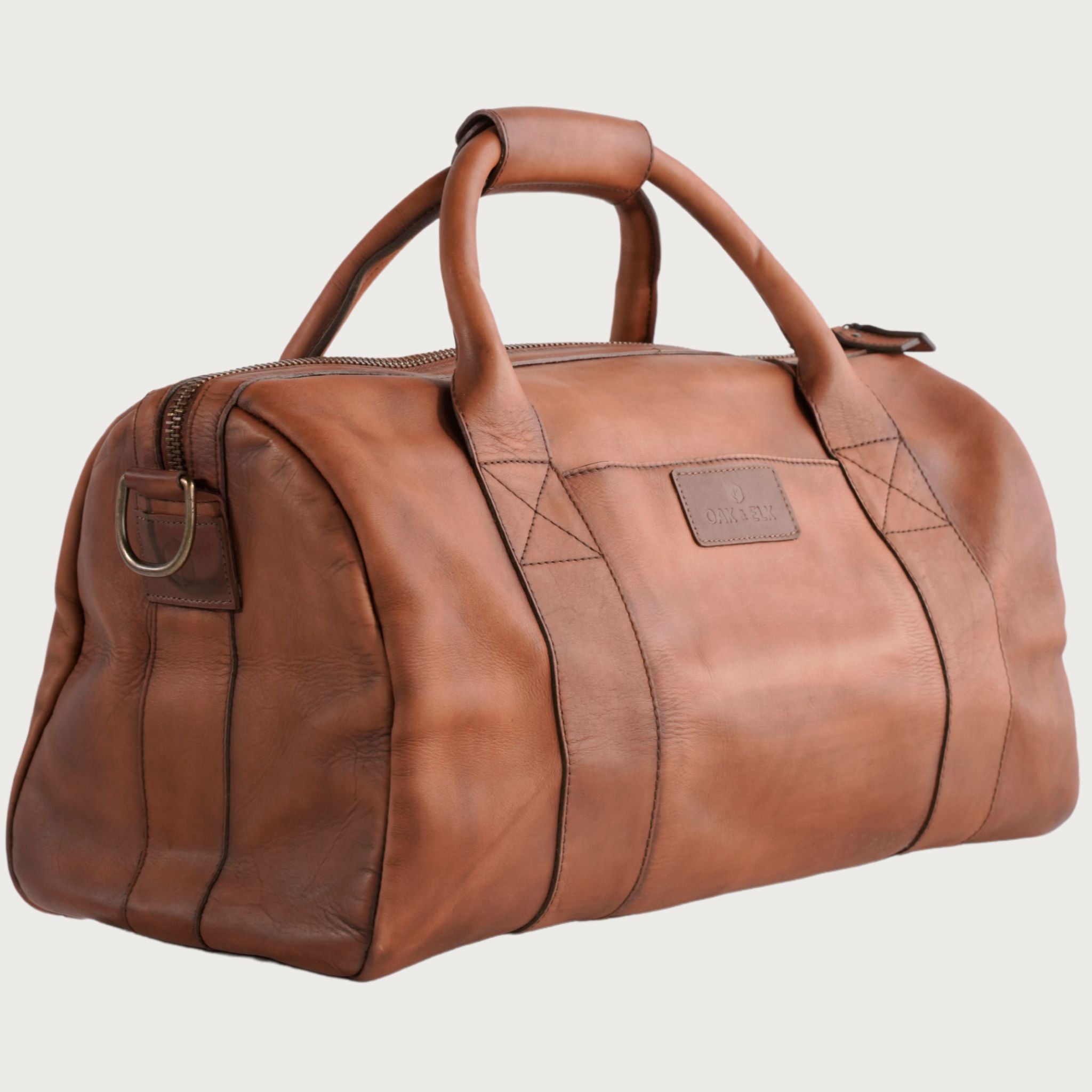 Brown leather duffel bag – Dakota Medium by OAK & ELK, handcrafted, durable, stylish ideal for short trips or weekend travel