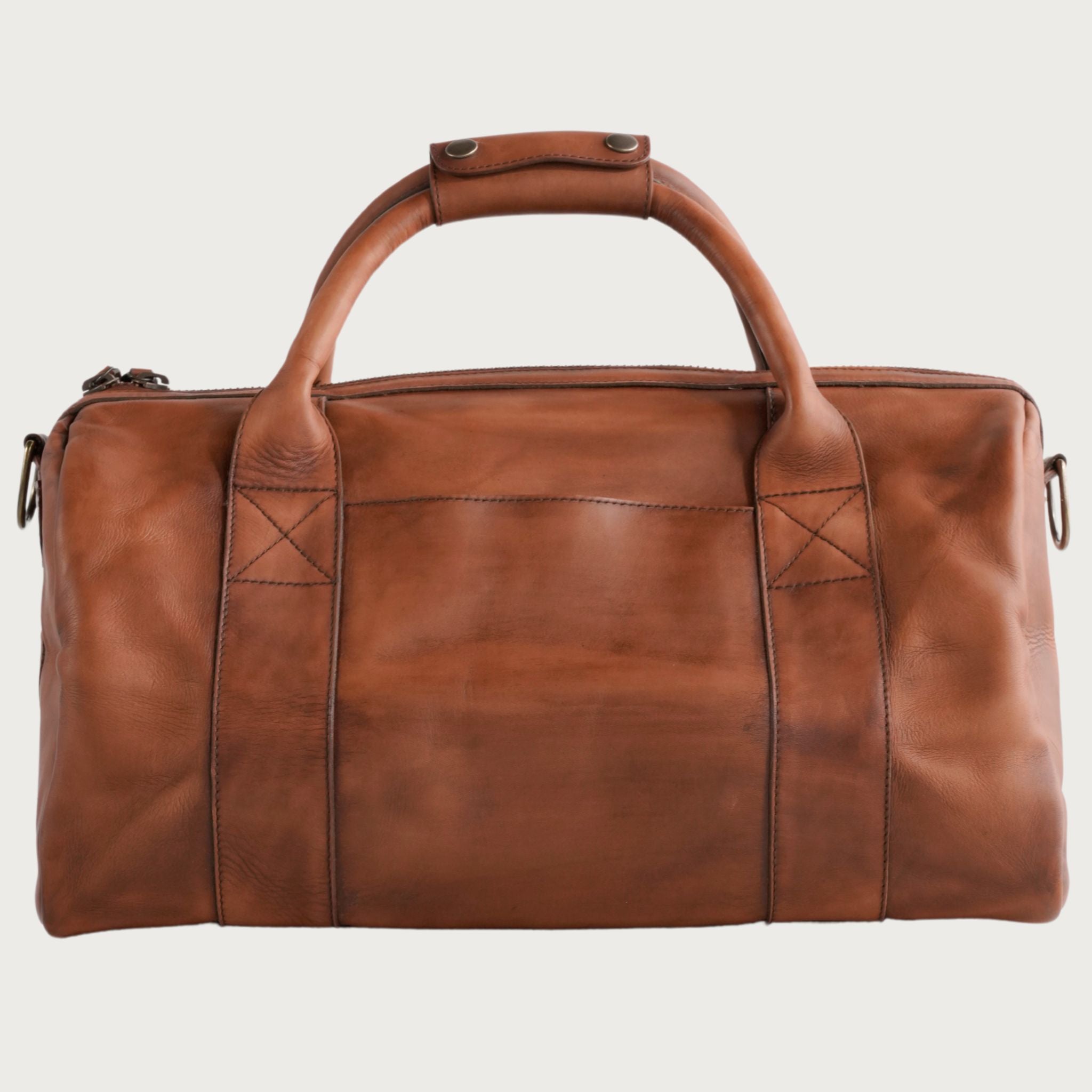Brown leather duffel bag – Dakota Medium by OAK & ELK, handcrafted, durable, stylish ideal for short trips or weekend travel
