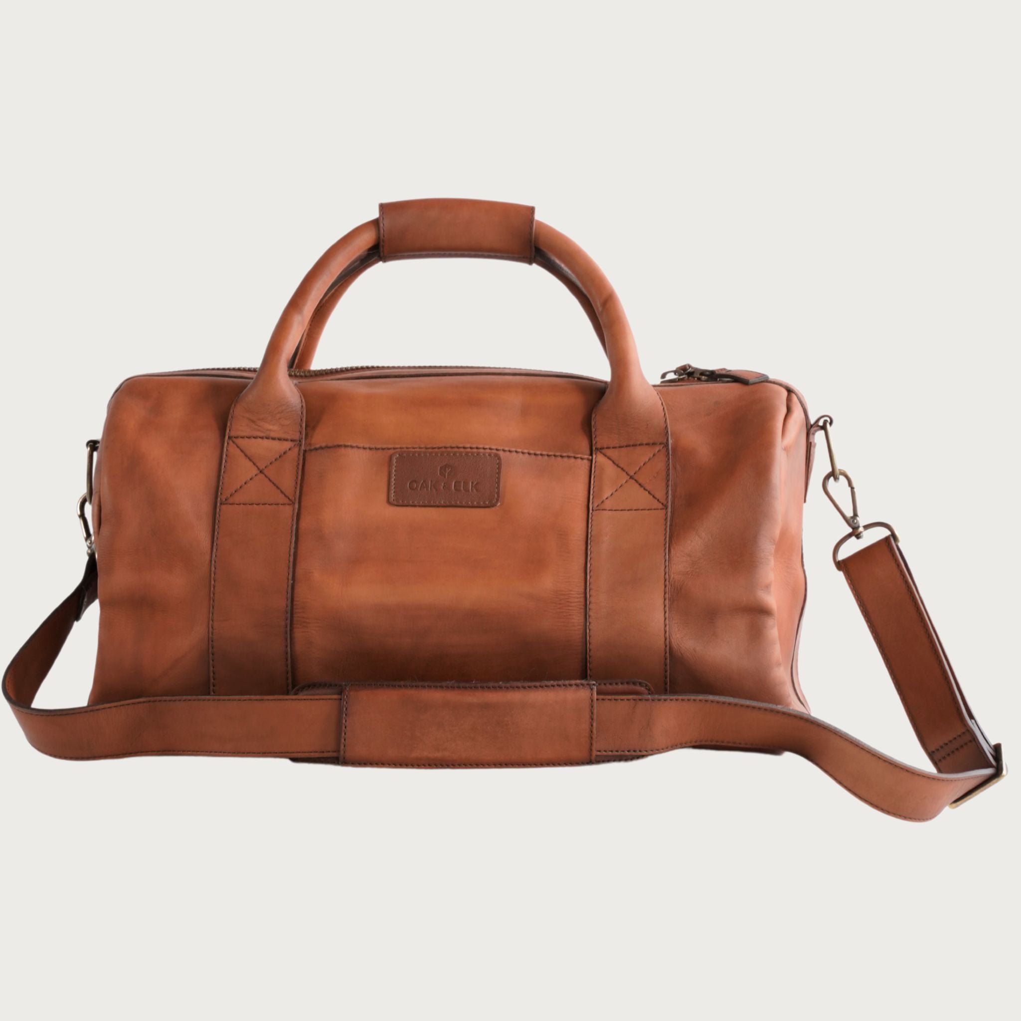 Brown leather duffel bag – Dakota Medium by OAK & ELK, handcrafted, durable, stylish ideal for short trips or weekend travel