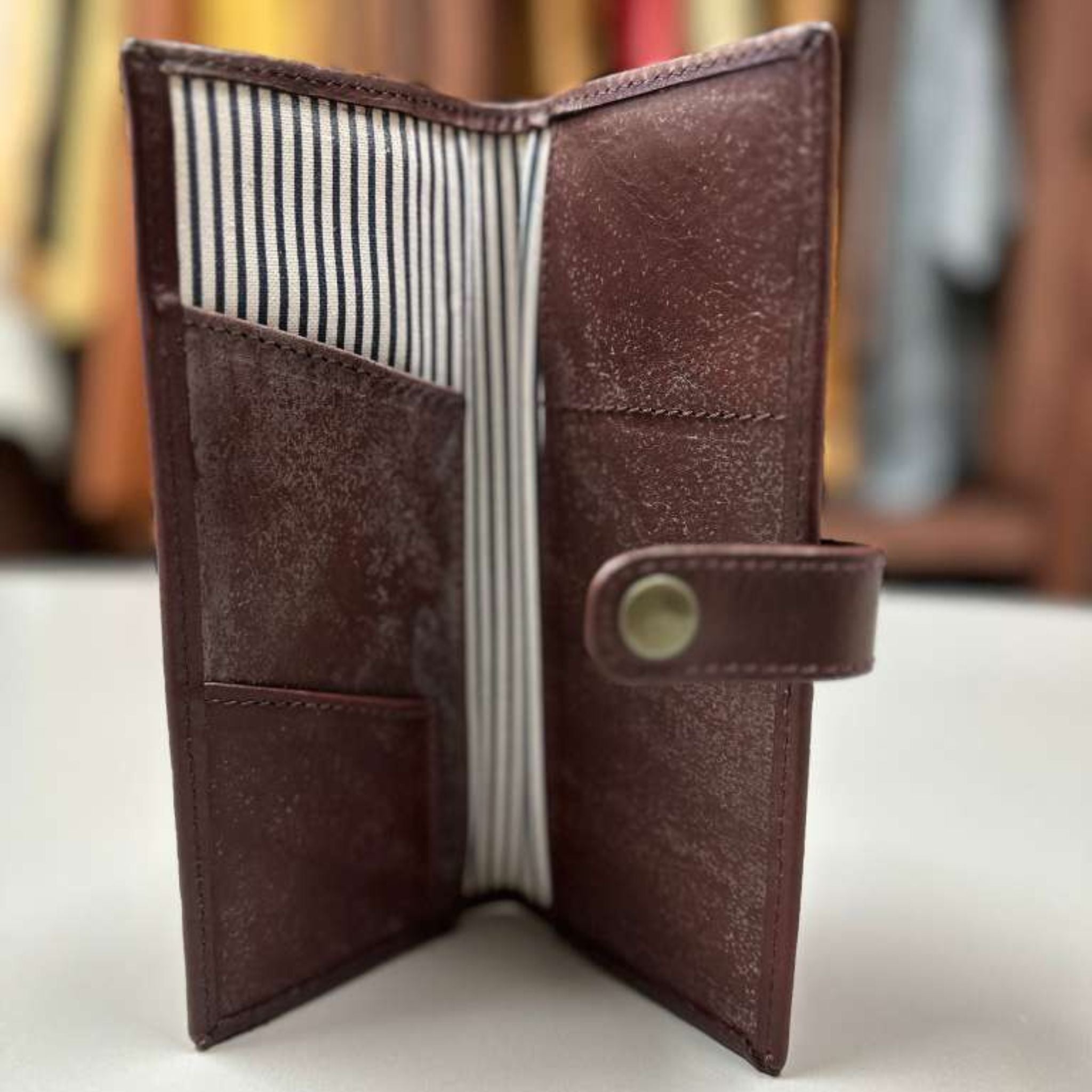Wingfield Leather Passport Wallet – Handcrafted Leather by OAK & ELK