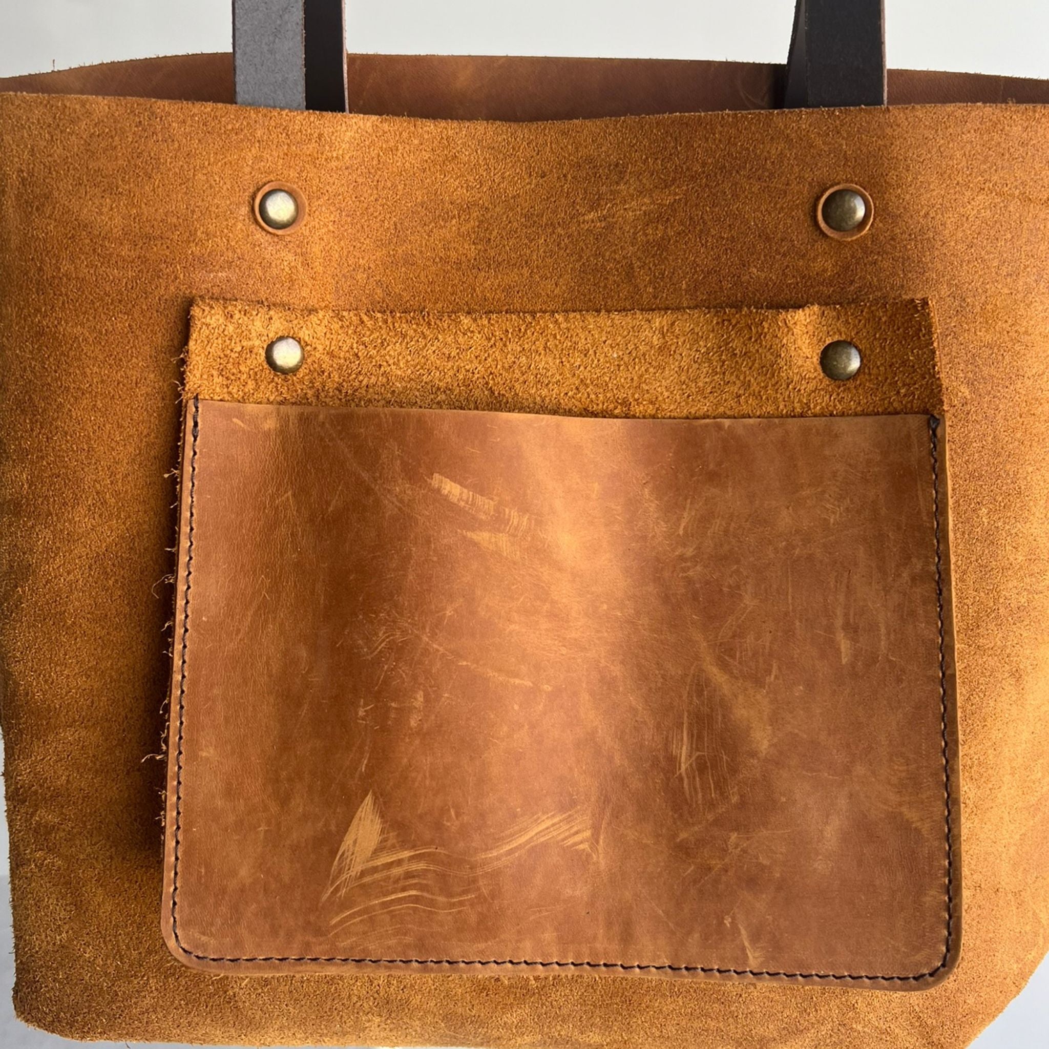 Full grain leather tote bag – Classic design by OAK & ELK, unlined, spacious, handmade and perfect for everyday use