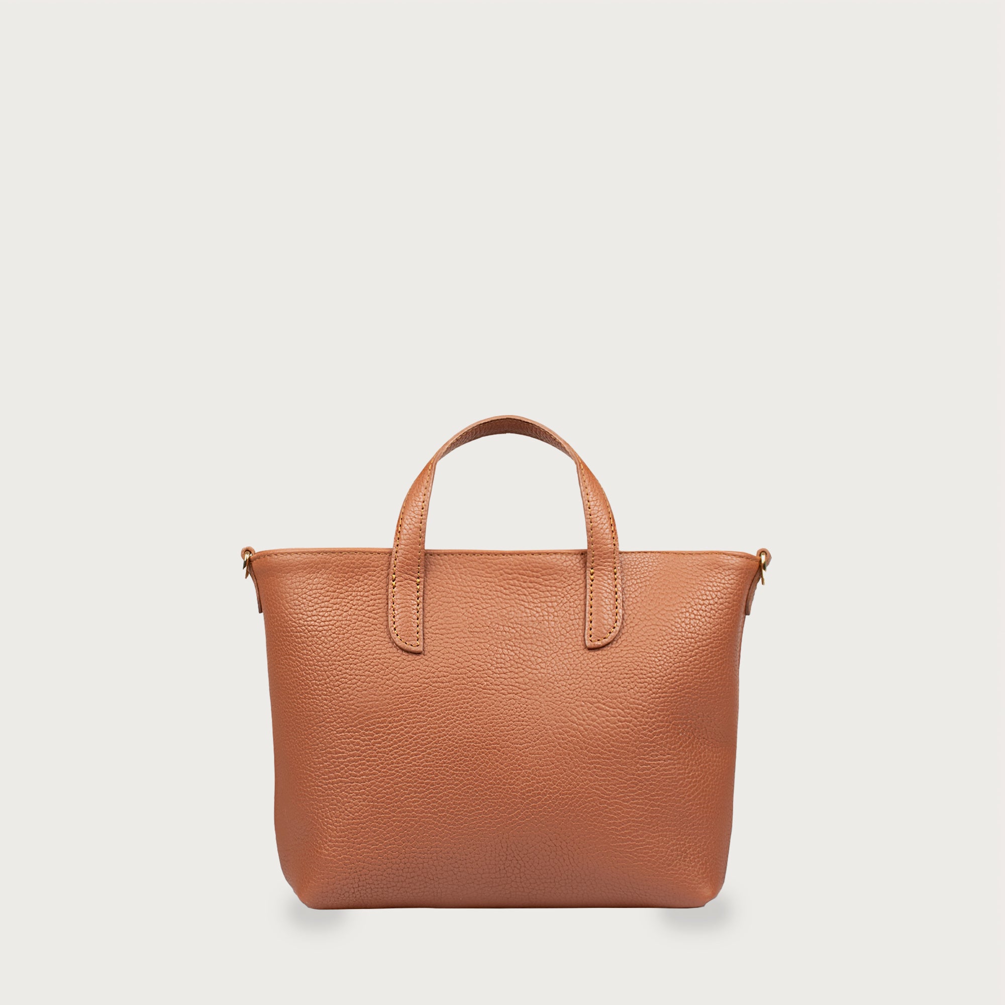 Leather crossbody bag – Emily by OAK & ELK, full grain leather with zipper closure, adjustable strap and inner pocket