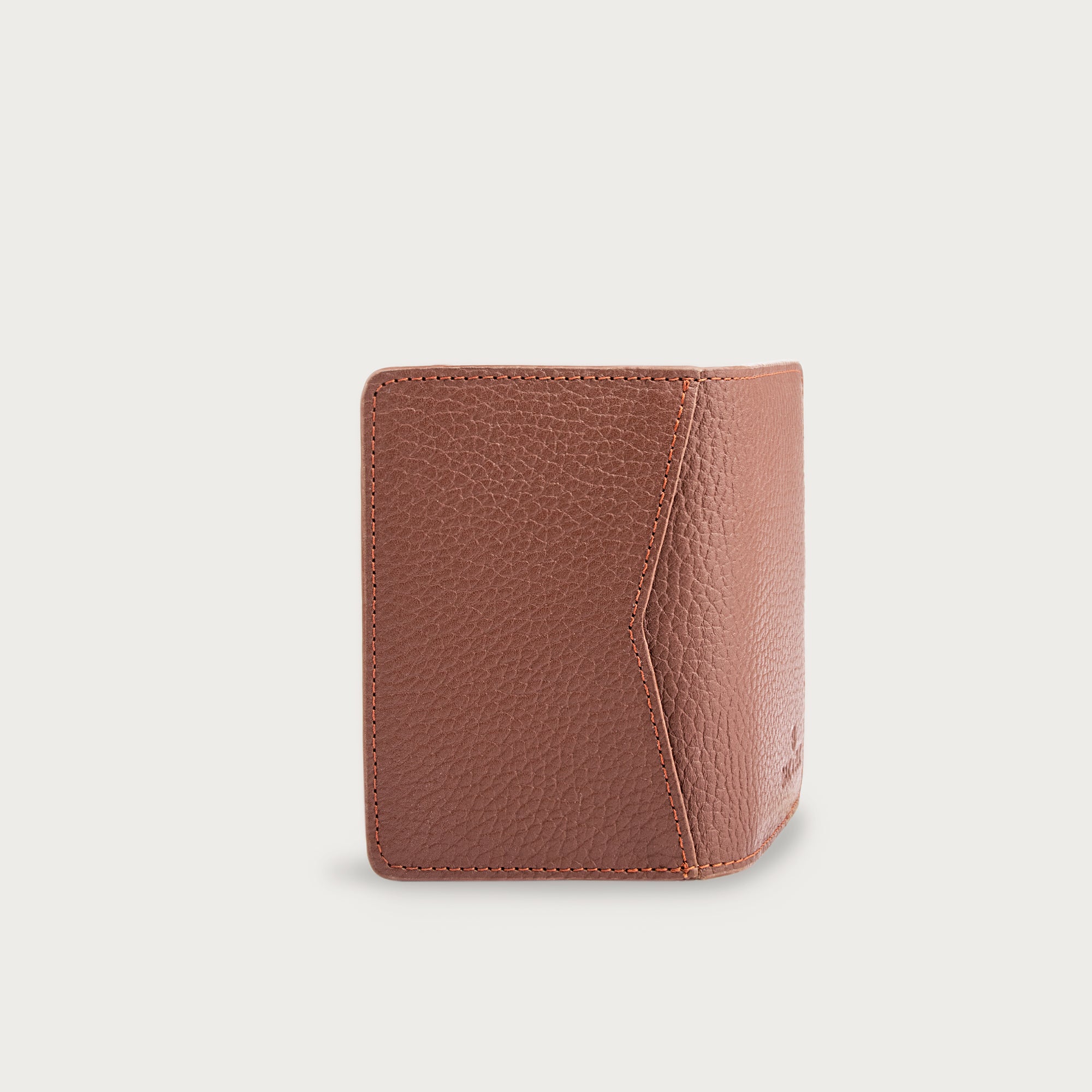 Slim leather pocket organizer with card slots and central pocket — ideal for minimalist everyday carry. OAK & ELK.