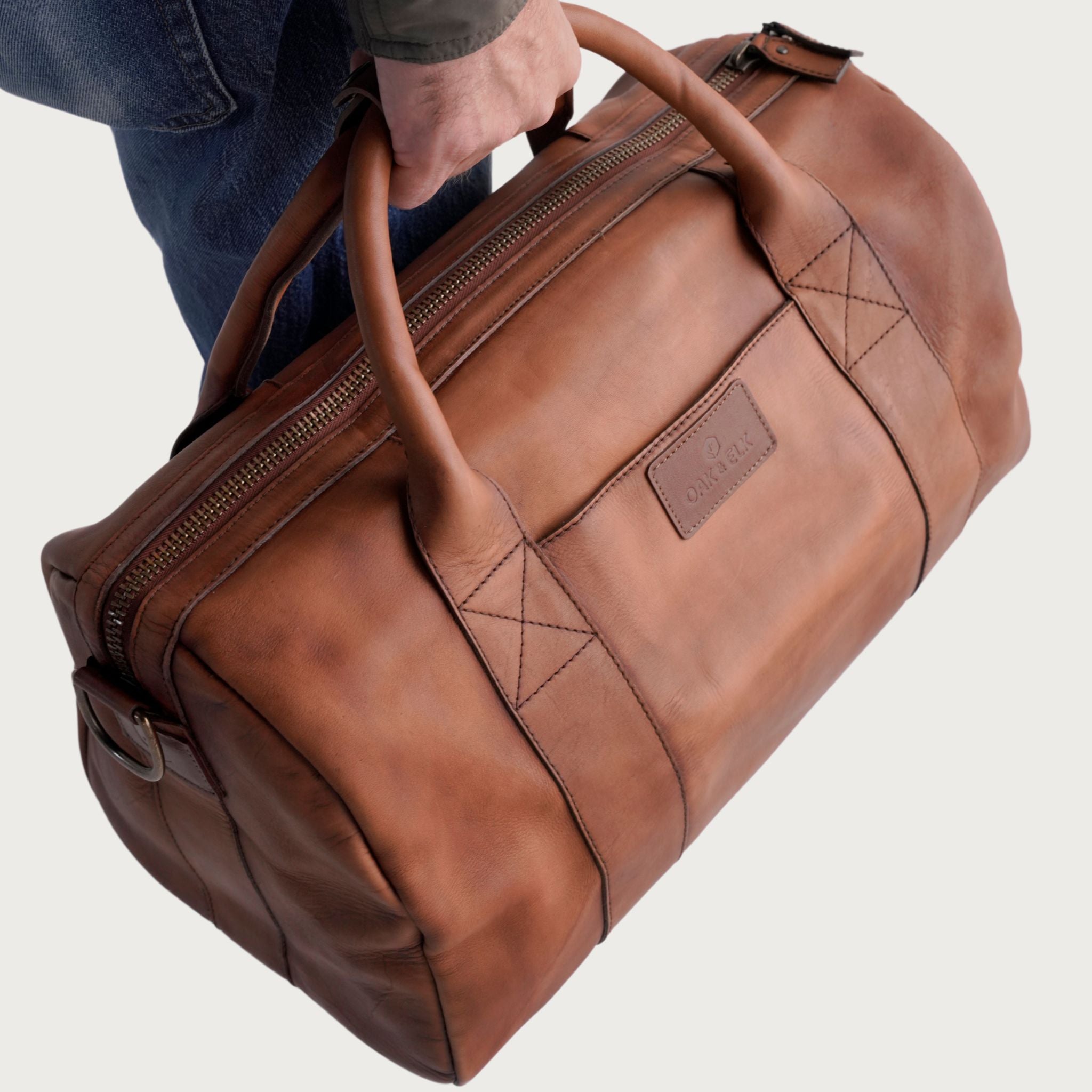Brown leather duffel bag – Dakota Medium by OAK & ELK, handcrafted, durable, stylish ideal for short trips or weekend travel
