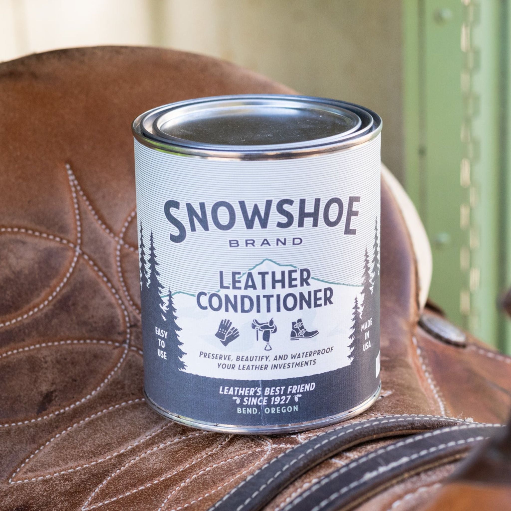 Snowshoe Leather Conditioner - Quart – Handcrafted Leather by OAK & ELK