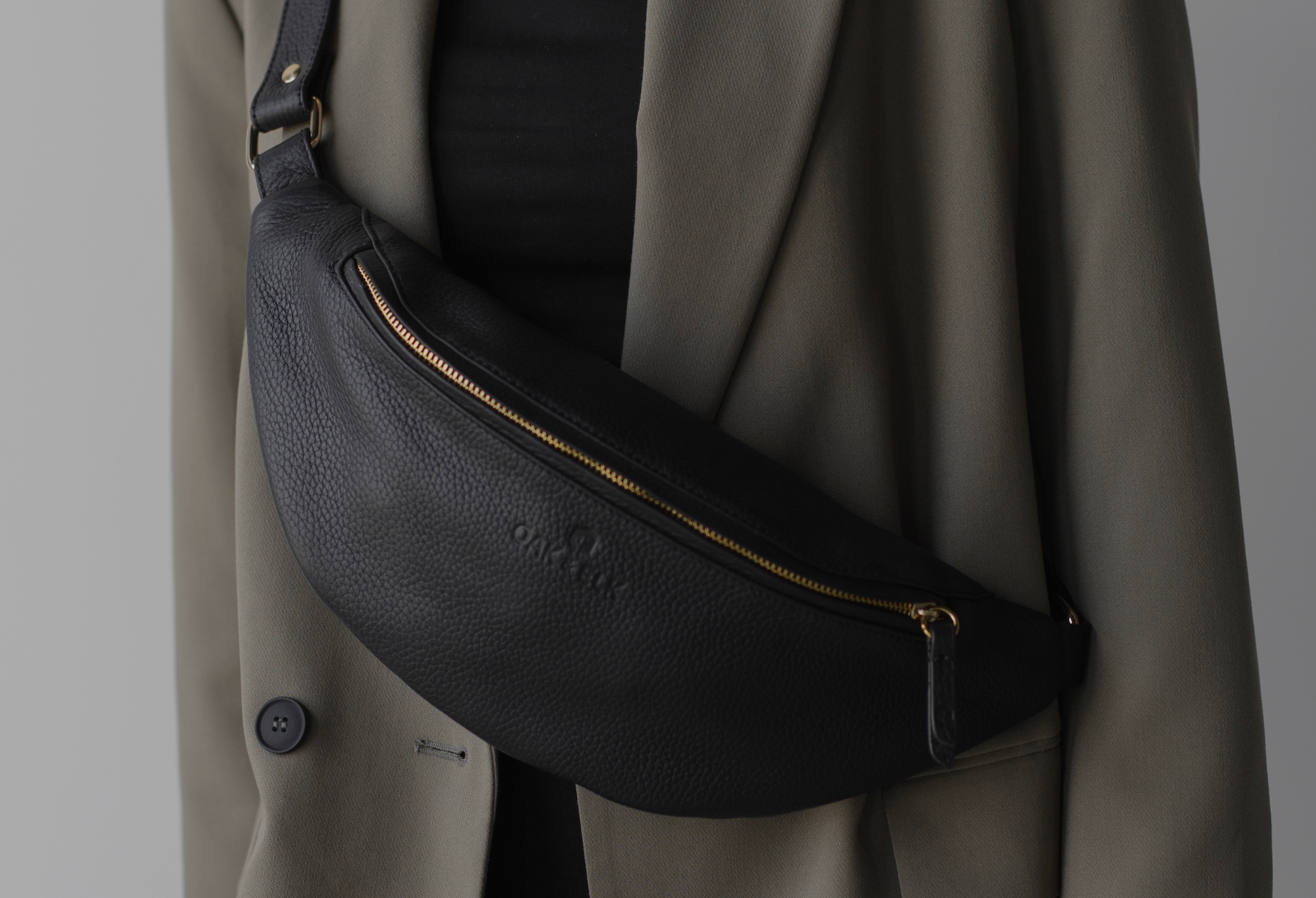 Fashionable leather best sale fanny pack